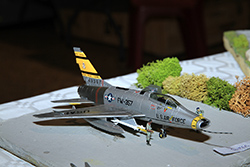 North American F 100 Super Sabre, époque Renaissance, Salon du modélisme Moriva à Rillieux la Pape
