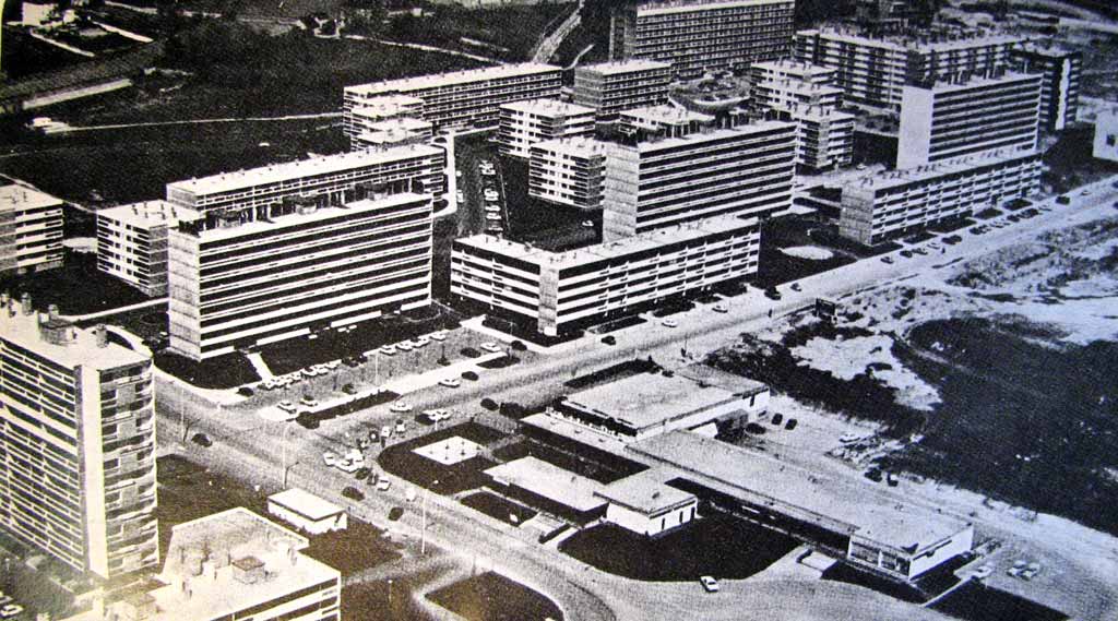 L'avenue de l'Europe à Rillieux la Pape, vers 1970