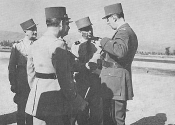 Le Général Diego Brosset et le Général Charles De Gaulle
